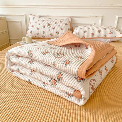 Garderion Quilted Bed Cover Three-Piece Set Garderion