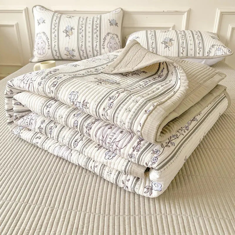 Garderion Quilted Bed Cover Three-Piece Set Garderion
