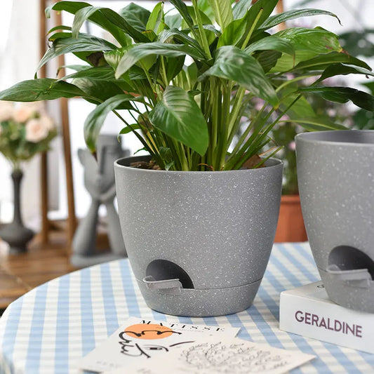 Garderion Round Plastic Planter – Self-Watering Indoor Pot Garderion