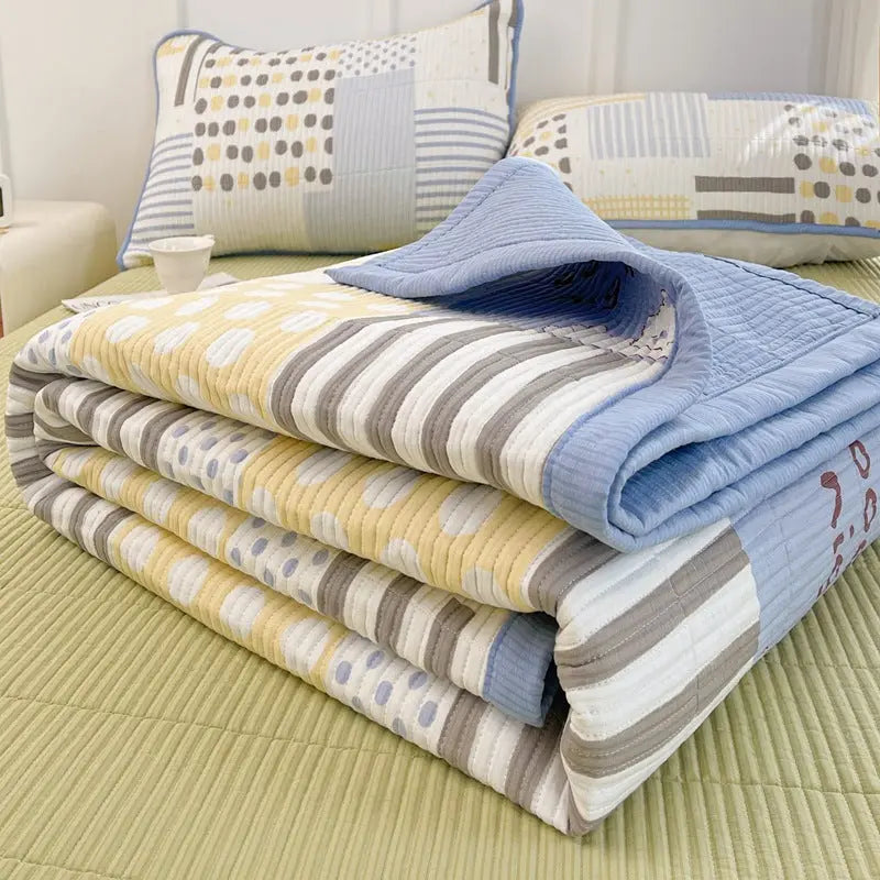 Garderion Quilted Bed Cover Three-Piece Set Garderion