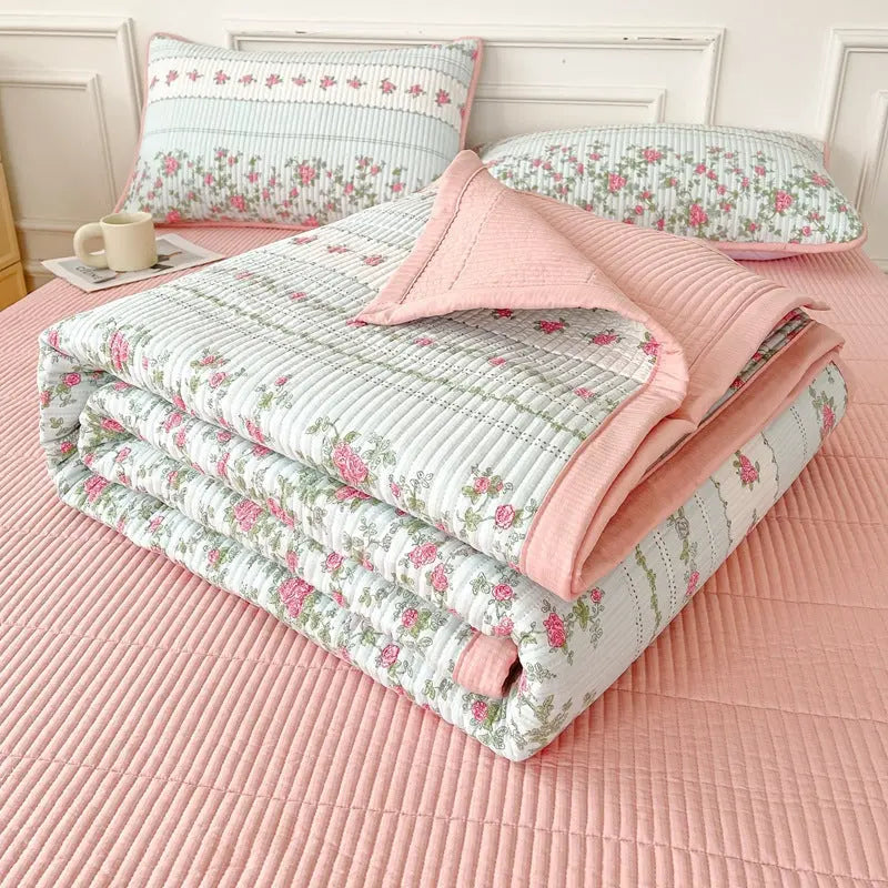 Garderion Quilted Bed Cover Three-Piece Set Garderion