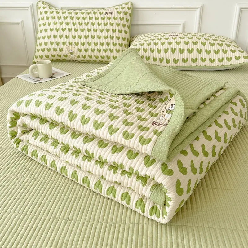 Garderion Quilted Bed Cover Three-Piece Set Garderion