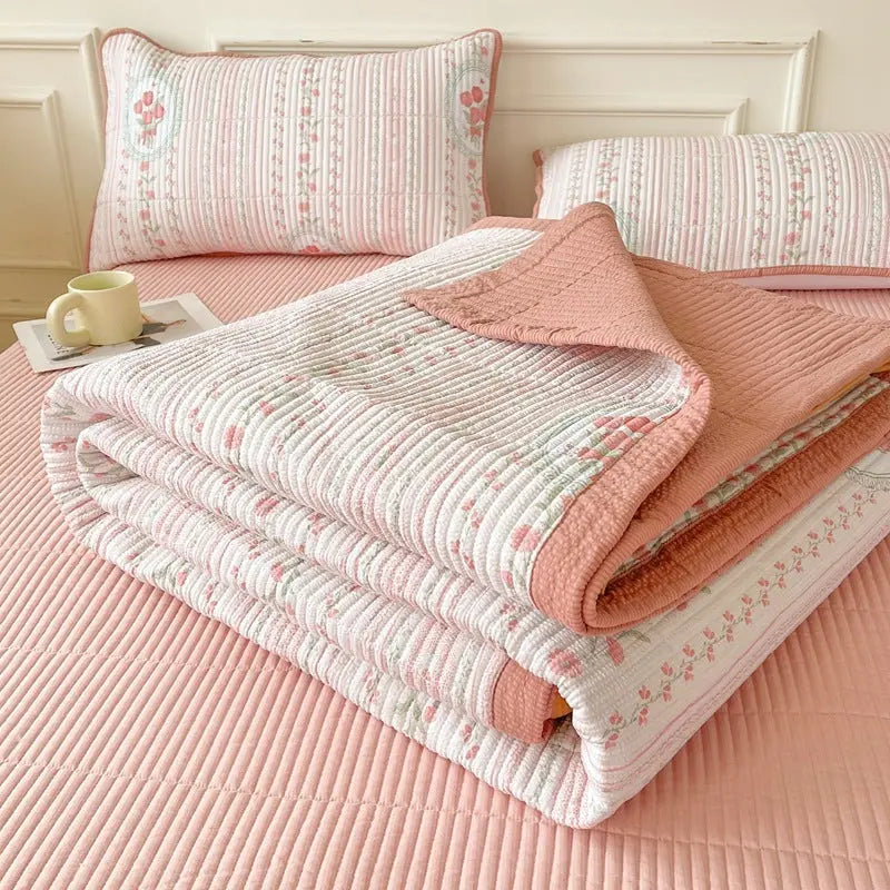 Garderion Quilted Bed Cover Three-Piece Set Garderion